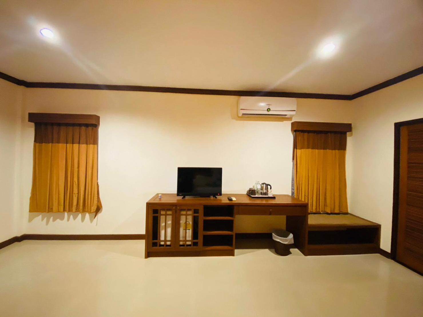 Beach Bungalow At Lanta Resort Ko Lanta Dış mekan fotoğraf